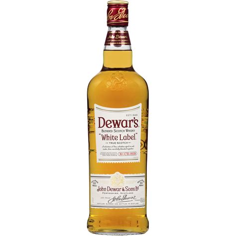 dewar's blended scotch whisky.